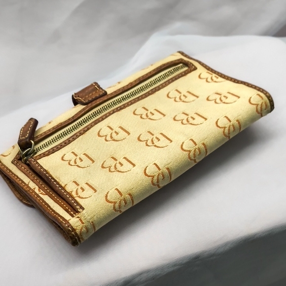 Dooney & Bourke Tan and Brown Logo Wallet vintage - Picture 10 of 12